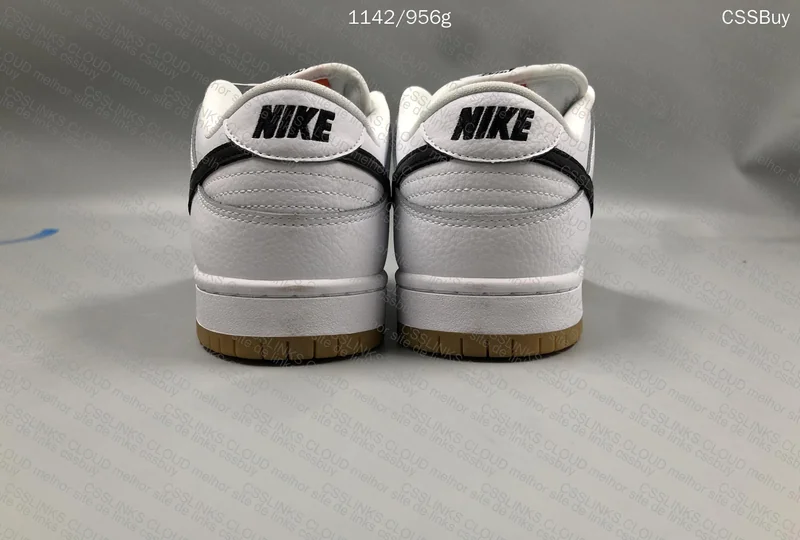 Dunk SB Low Pro White/Gum Sneakers (First Purchase) 6