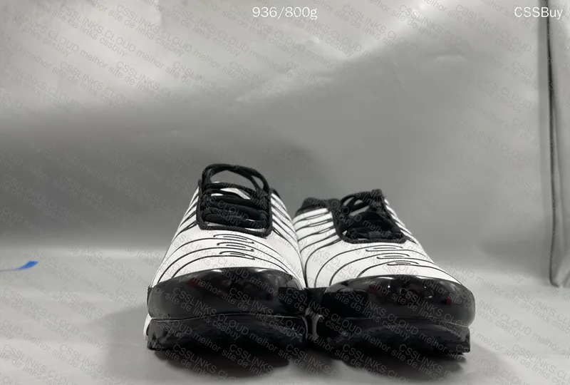 Tn Air Max Plus "Oreo" 2