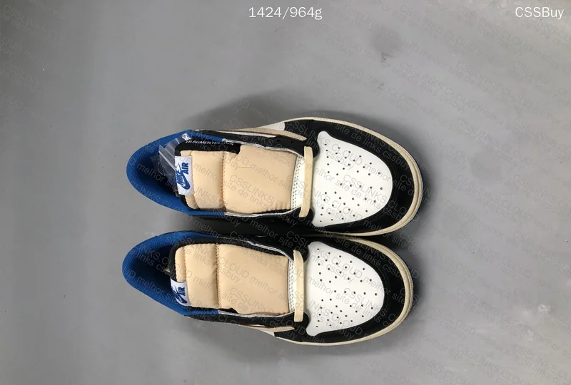 Travis Fragment AJ1 LOW. 41