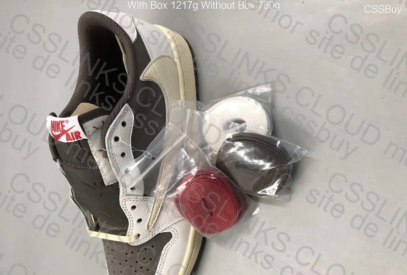 Travis Scott x Air Jordan 1 Low Reverse Mocha 7