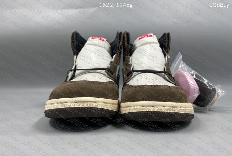 Travis Scott x Air Jordan 1 Retro High Dark Mocha 2