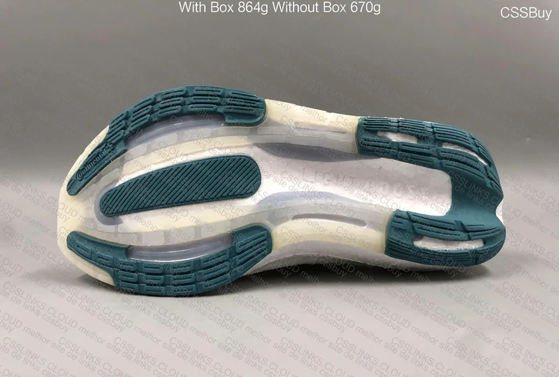 Ultraboost light 2023 4