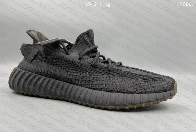 YEEZY 350 Cinder (GL?) 5