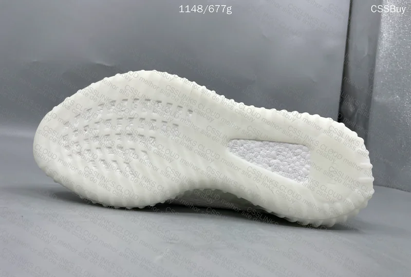 Yeezy 350 V2 4