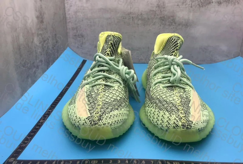 Yeezy 350 V2 OG Batch