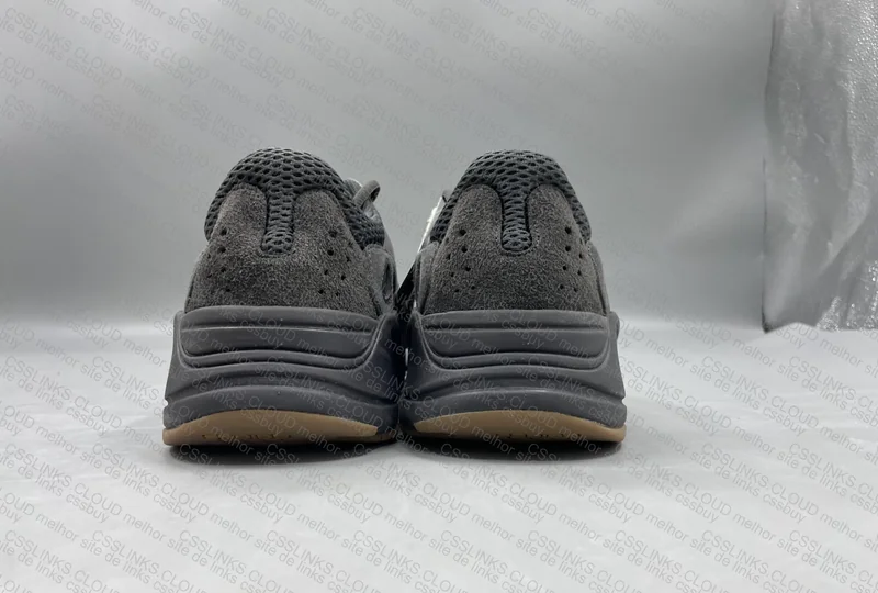 Yeezy 700 120¥ 3