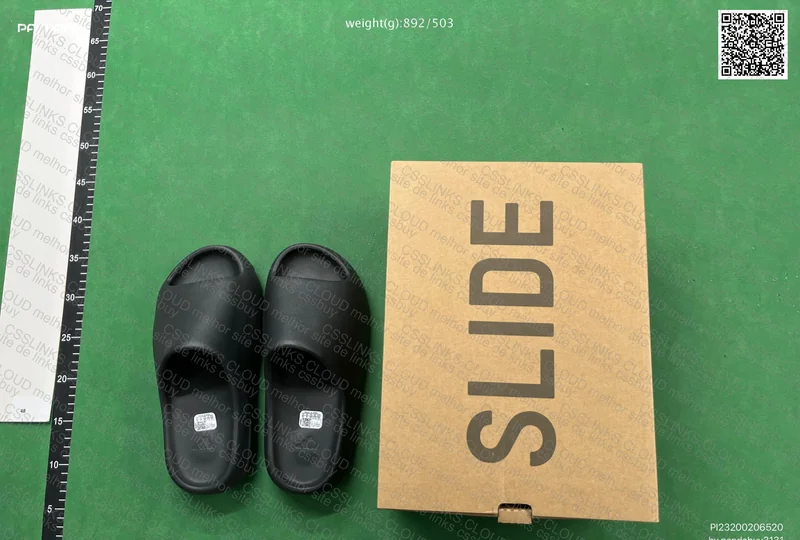 Yeezy Slide Onyx 2