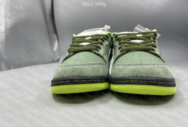 Concepts x Nike SB Dunk Low Lobster 2