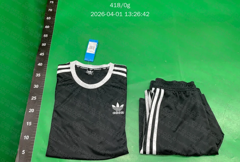 Conjunto de treino ADIDAS