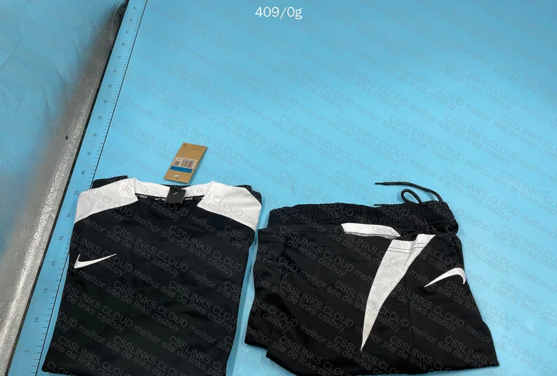 Nike Dri-Fit Training Set