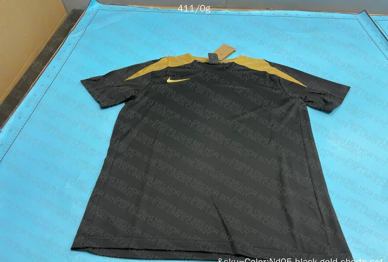 Nike Dri-Fit Training Set