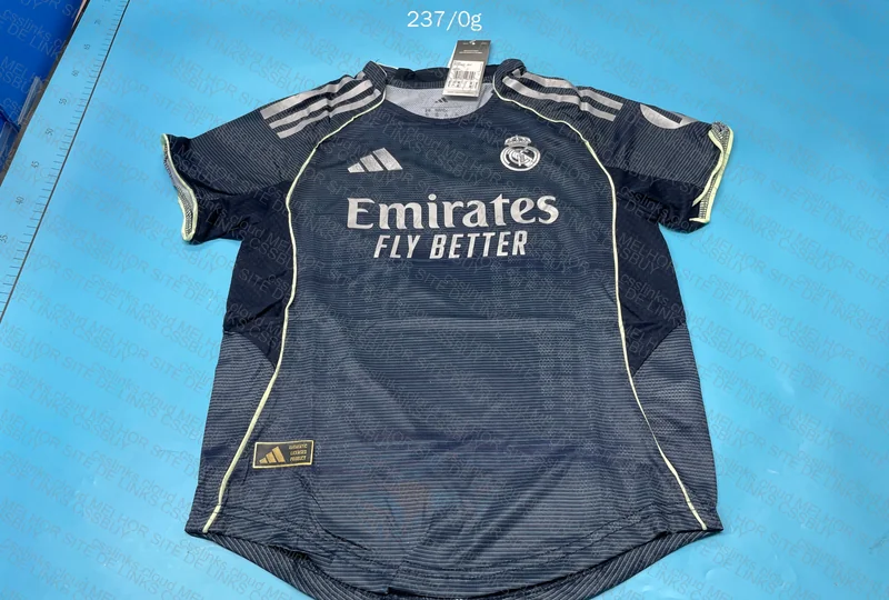 Real Madrid Kids II 25/26 Set 4