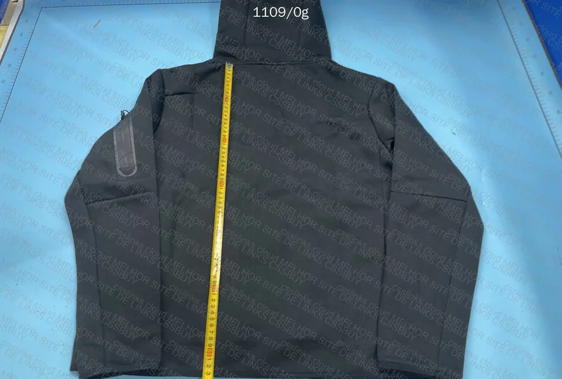 Nike Tech Set 10