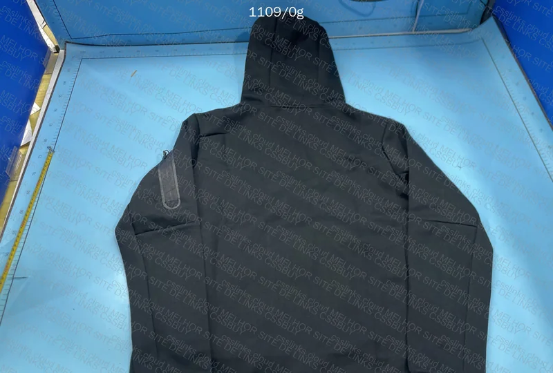 Nike Tech Set 9