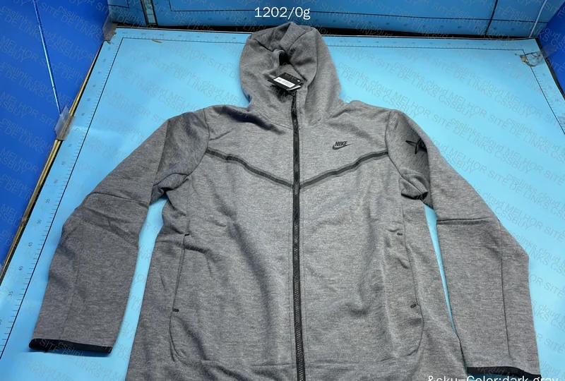 Nike Tech Set 2