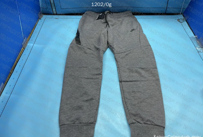 Nike Tech Set 4