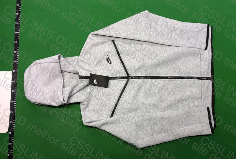 Nike Tech Set 2