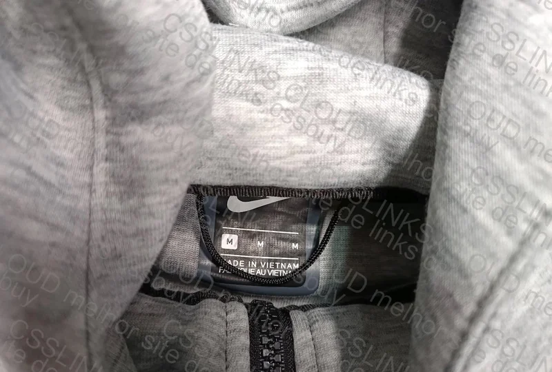 Nike Tech Set 4