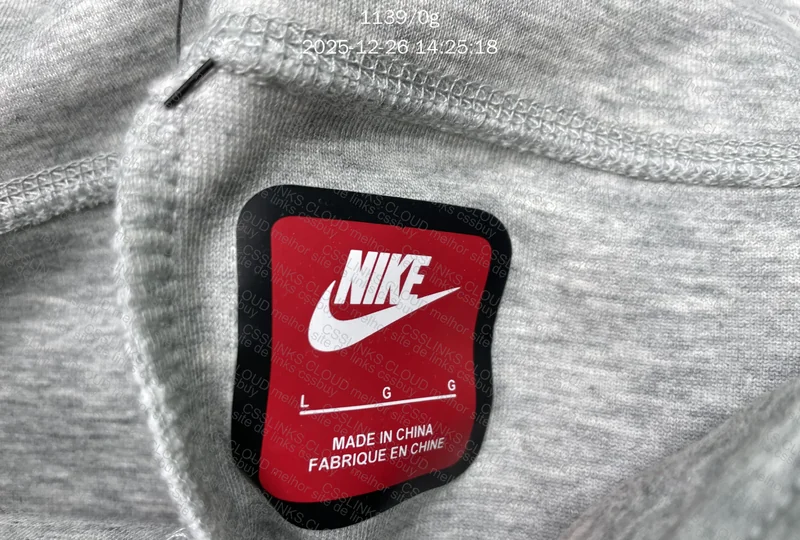 Conjunto Nike Tech Fleece 4