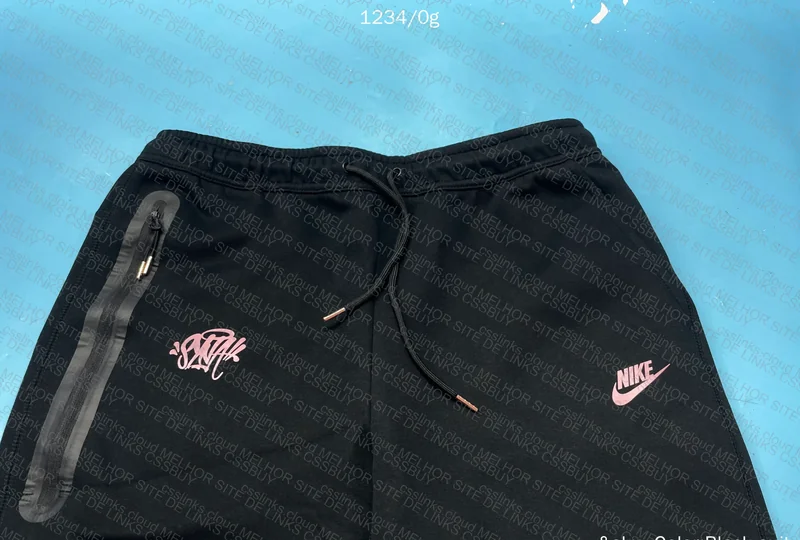 Nike Tech Syna World Set