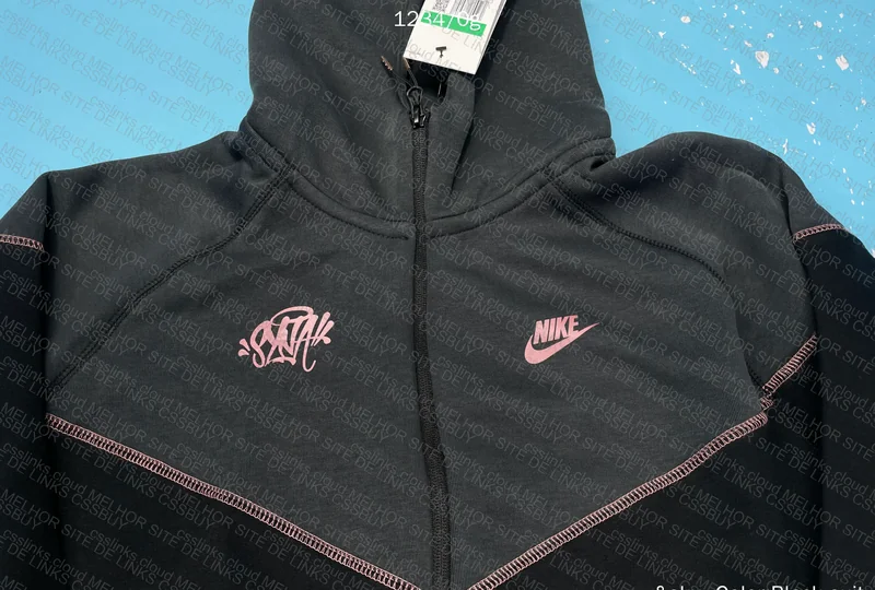 Nike Tech Syna World Set 6