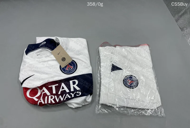 PSG Away Set 23/24 8