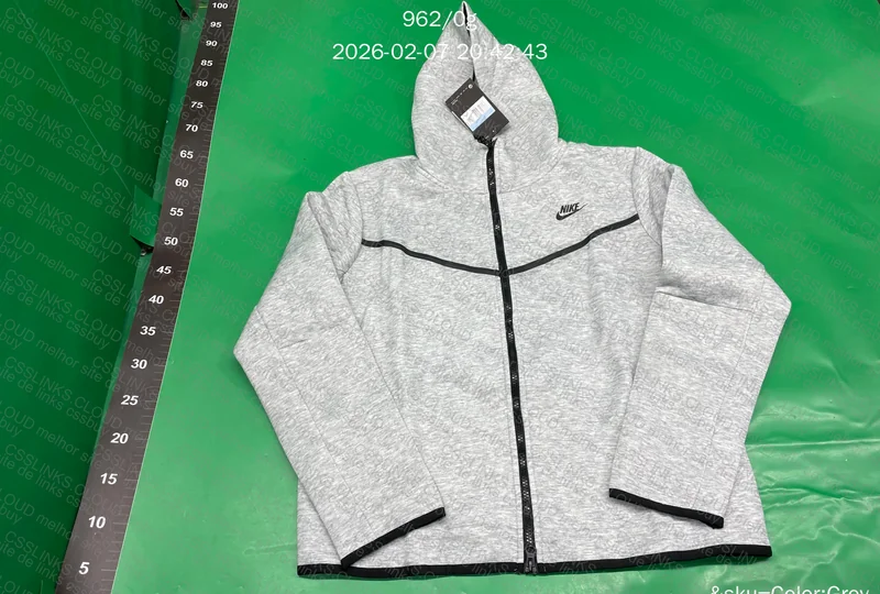 Conjunto Tech Fleece cinza 2