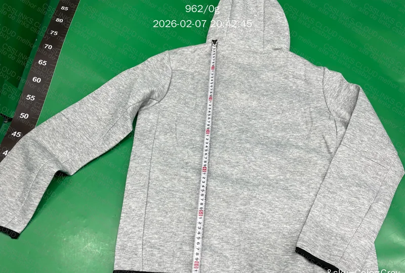 Conjunto Tech Fleece cinza 4