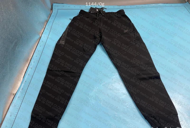 Black Tech Fleece Set 4