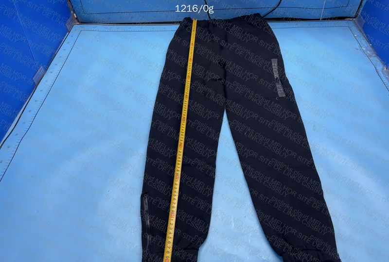 Trapstar Set with Measurements 8