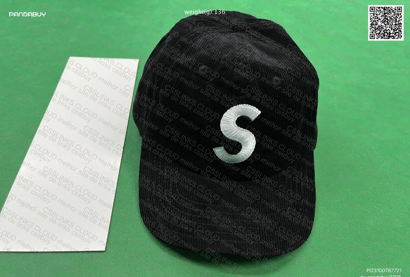 Trapstar Set, Dunk Reverse Panda, Stussy Shirt, Cartier Glasses, Supreme Cap and Underwear 5