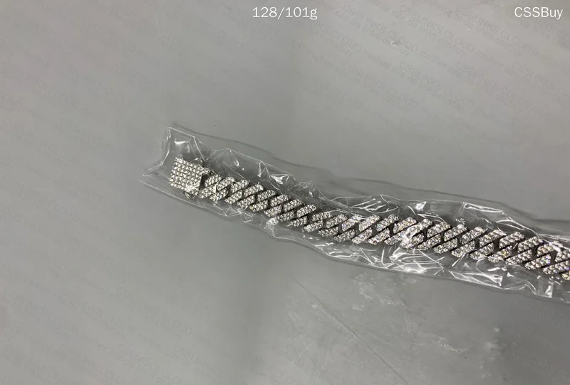 Studded Chain 4