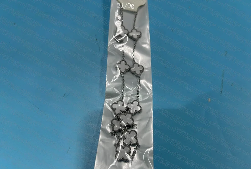 Van Cleef Chain 2