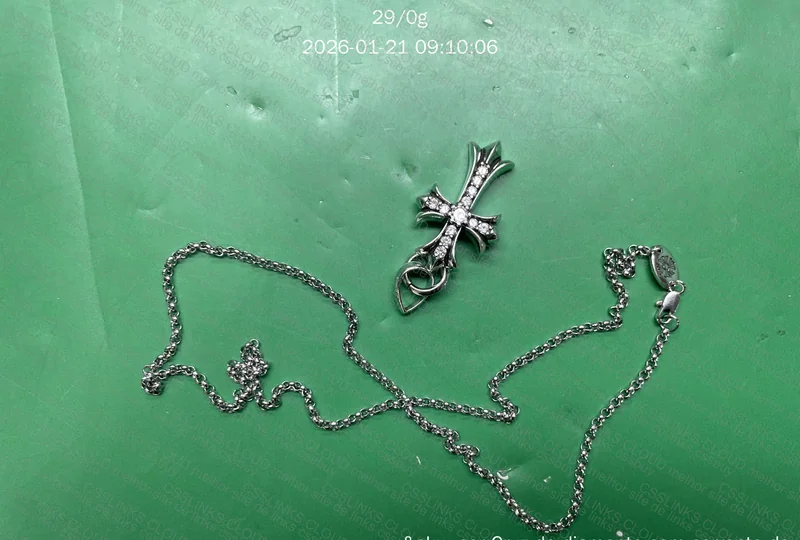 Corrente/Pingente Chrome Hearts(CH)