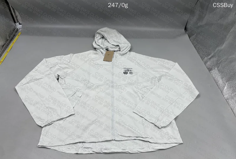 Nike Windbreaker 9