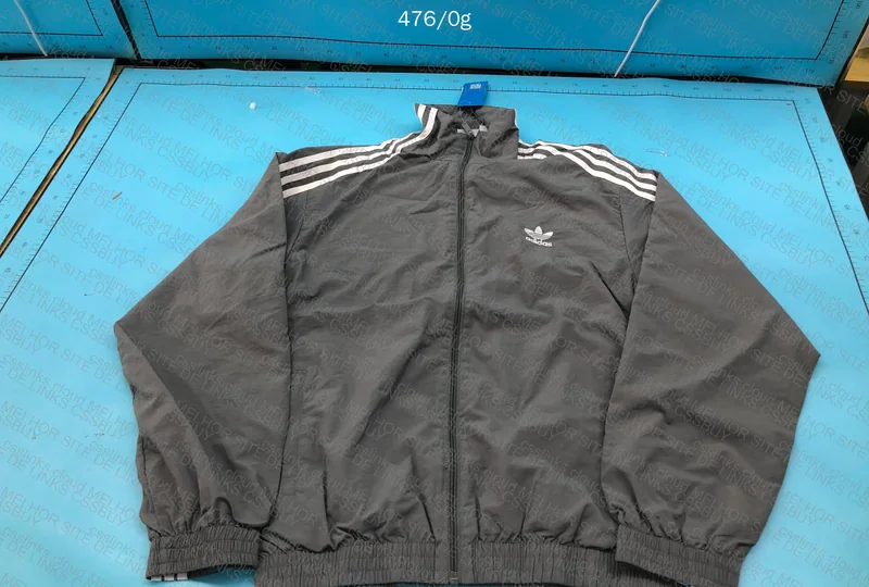 Adidas Windbreaker 5