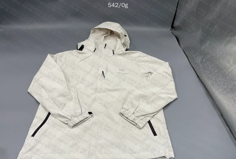 Arc'teryx Windbreaker 4