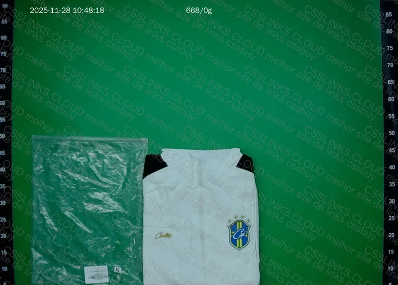 Cortez Windbreaker 5