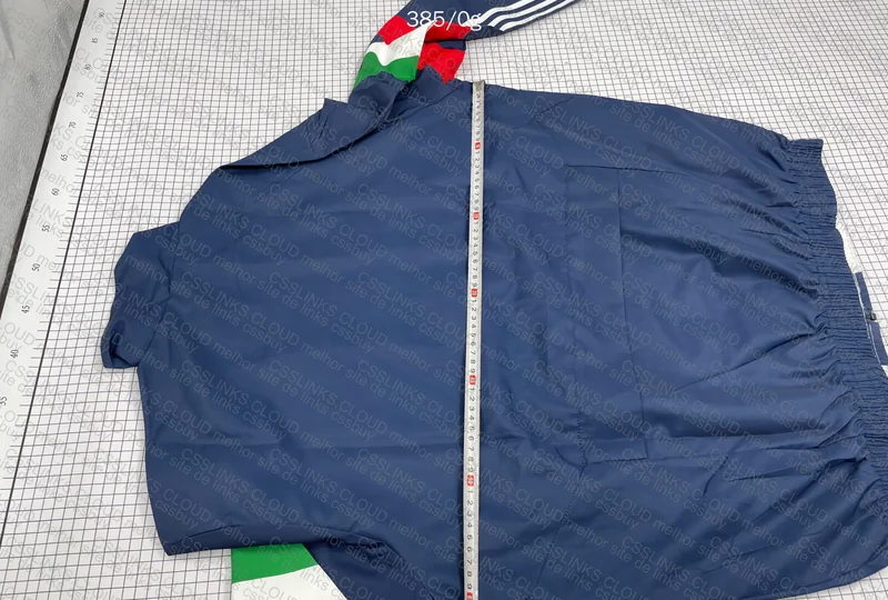 Italy Euro Retro Windbreaker (WITH MEASUREMENTS)