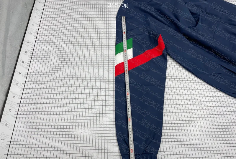 Italy Euro Retro Windbreaker (WITH MEASUREMENTS) 4