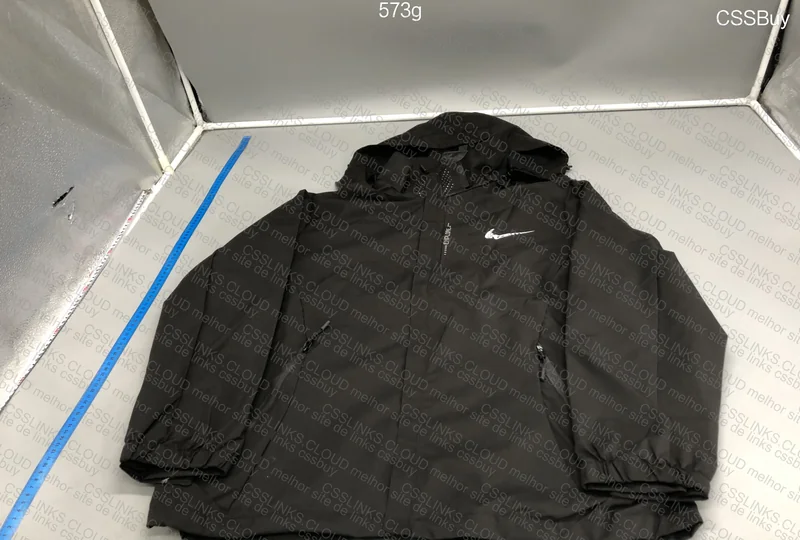 Nike Windbreaker 3