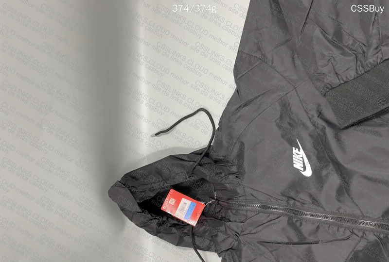 Nike Windbreaker 3
