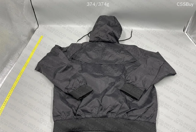 Nike Windbreaker 4