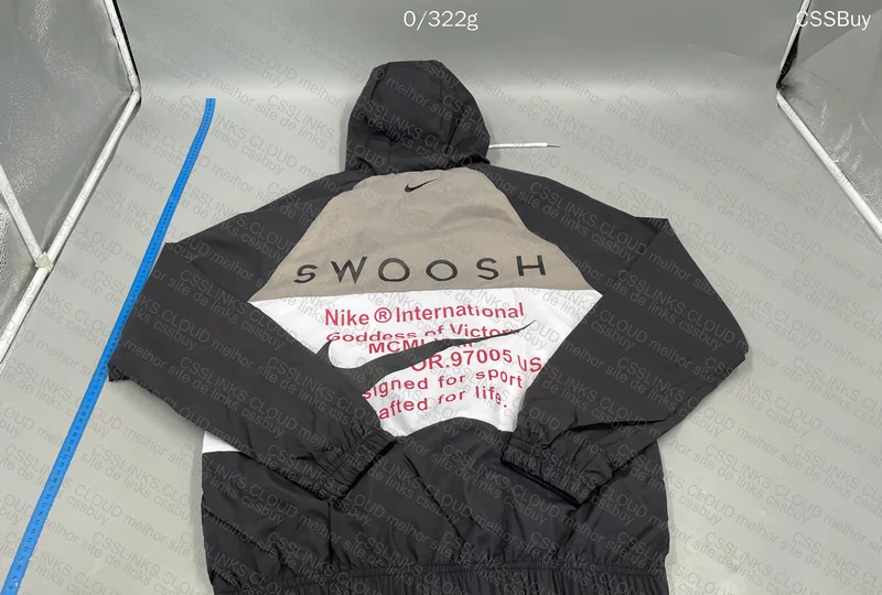 Nike Windbreaker 3