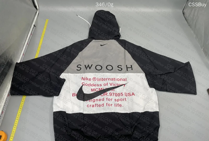 Nike Windbreaker 3