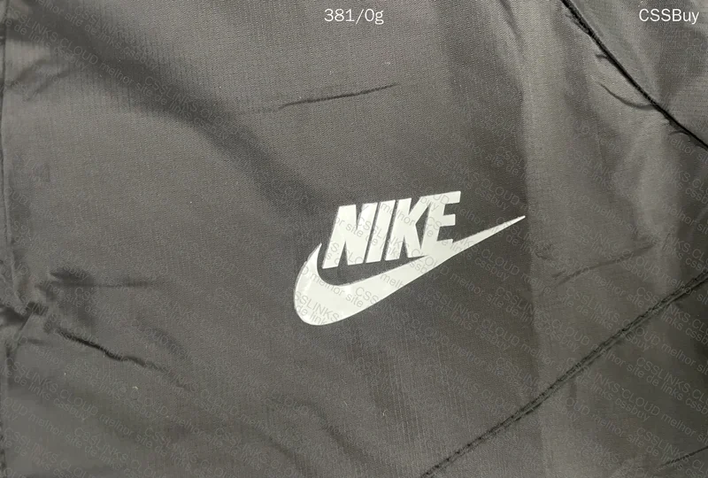 Nike Windbreaker 3