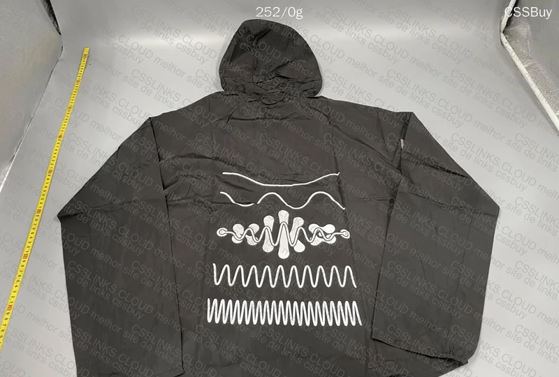 Nike Windbreaker 4