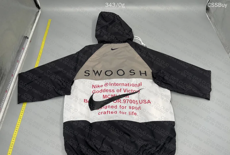 Nike Windbreaker 4