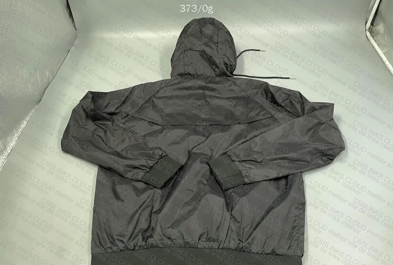 Nike Windbreaker 4