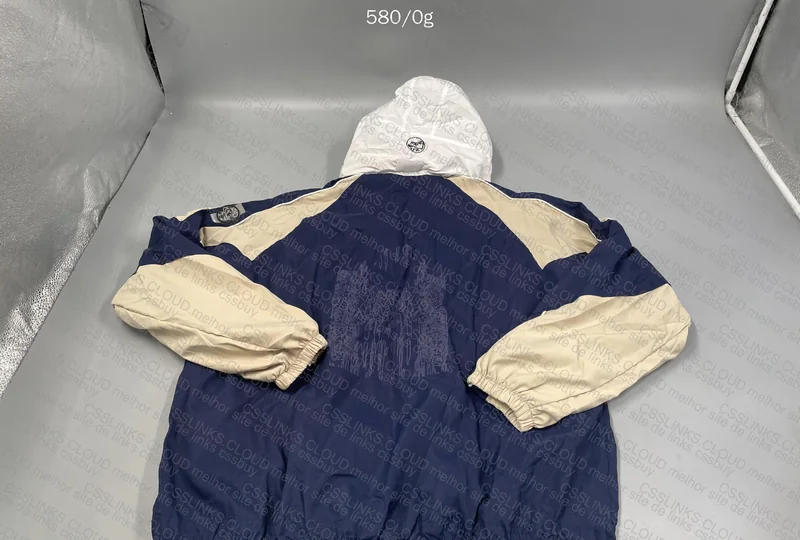 Nike Windbreaker 4